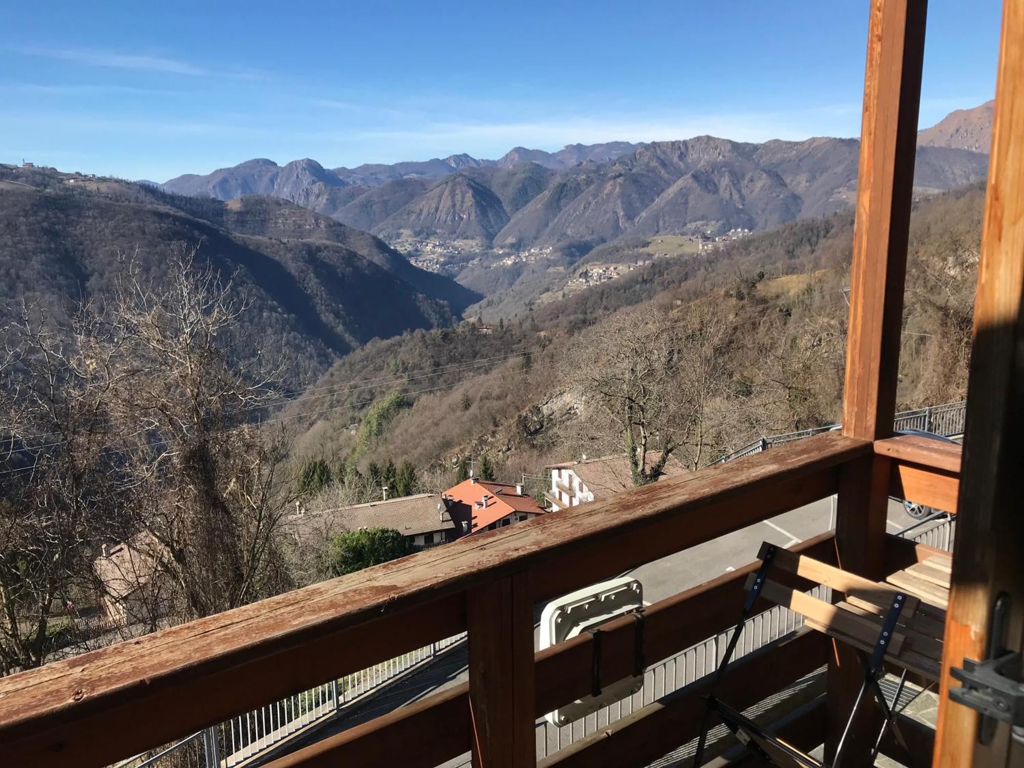 Ferienwohnung Mangia, Leggi, Dormi Costa di Serina Exterior foto