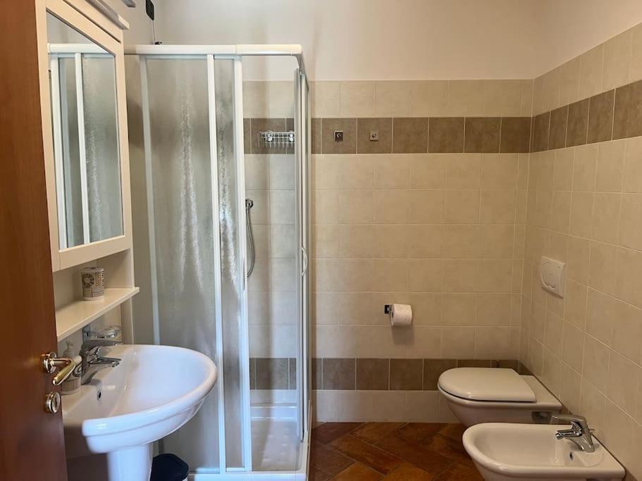 Ferienwohnung Mangia, Leggi, Dormi Costa di Serina Exterior foto