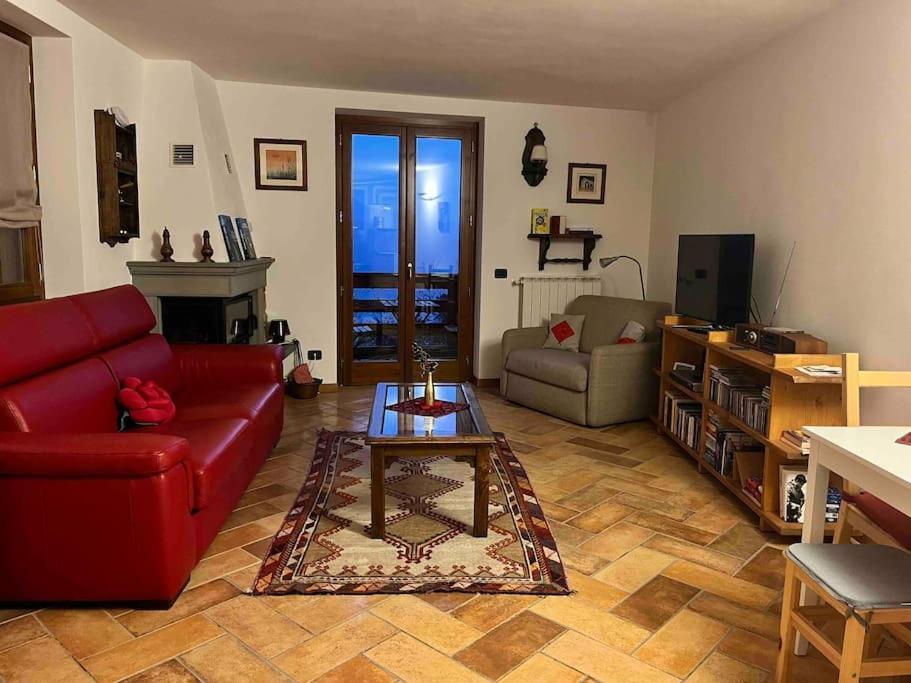 Ferienwohnung Mangia, Leggi, Dormi Costa di Serina Exterior foto