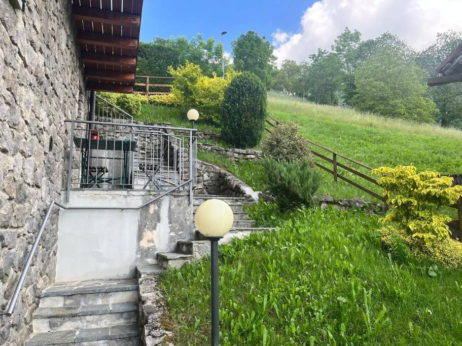Ferienwohnung Mangia, Leggi, Dormi Costa di Serina Exterior foto